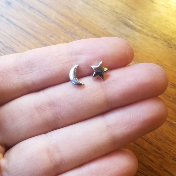 NWOT Sterling Moon Star Studs - Picture 4 of 9